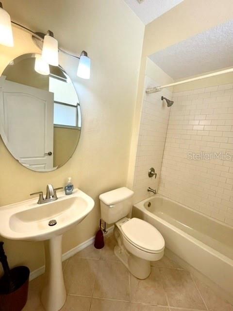 最近租的: $3,995 (5 贝兹, 3 浴室, 3640 平方英尺)