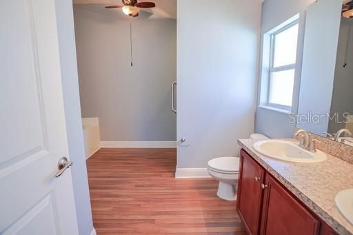 Недавно арендовано: $2,200 (4 спален, 2 ванн, 1860 Квадратных фут)