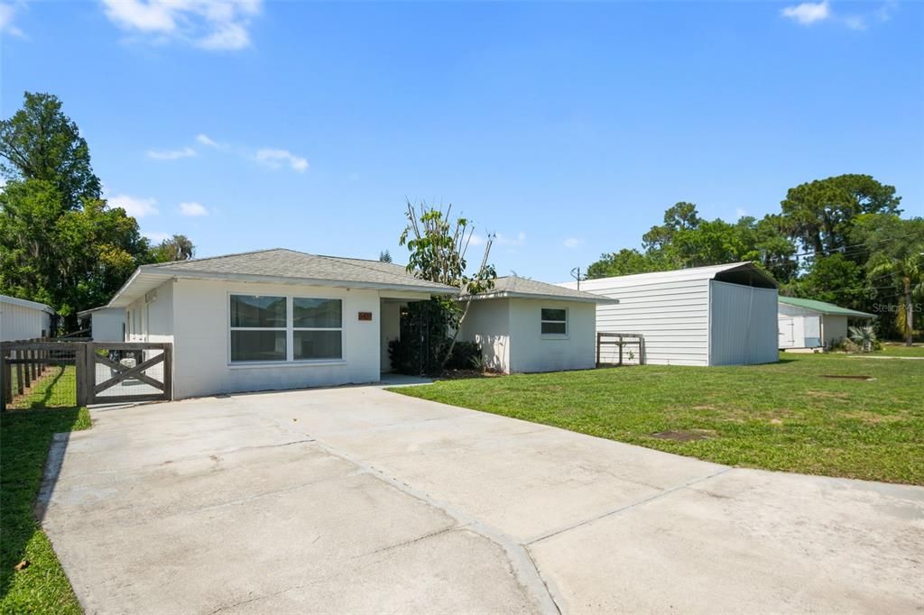 Recently Sold: $275,000 (3 beds, 2 baths, 1756 Square Feet)