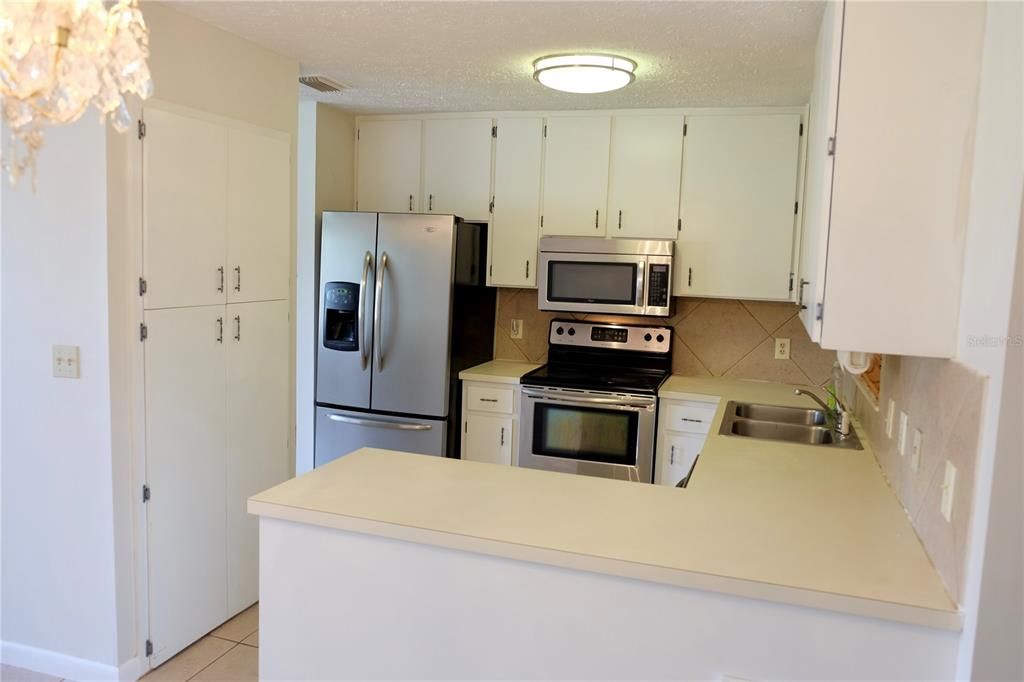 Recently Sold: $206,000 (2 beds, 2 baths, 1128 Square Feet)