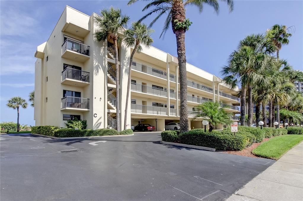 最近售出: $699,000 (2 贝兹, 2 浴室, 1110 平方英尺)