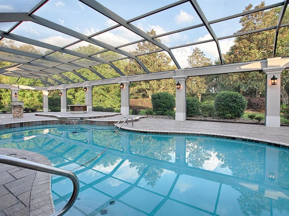 FABULOUS POOL, SPA AND TOTAL PRIVACY!
