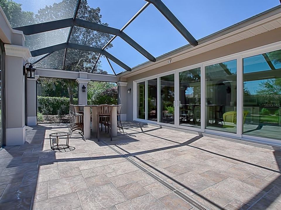 ADDITIONAL SEATING AREA BY THE SUNROOM!