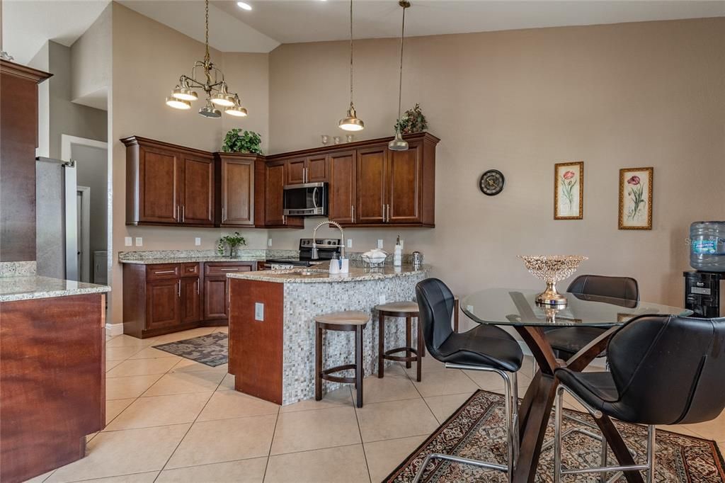 Recently Sold: $399,000 (3 beds, 2 baths, 1764 Square Feet)