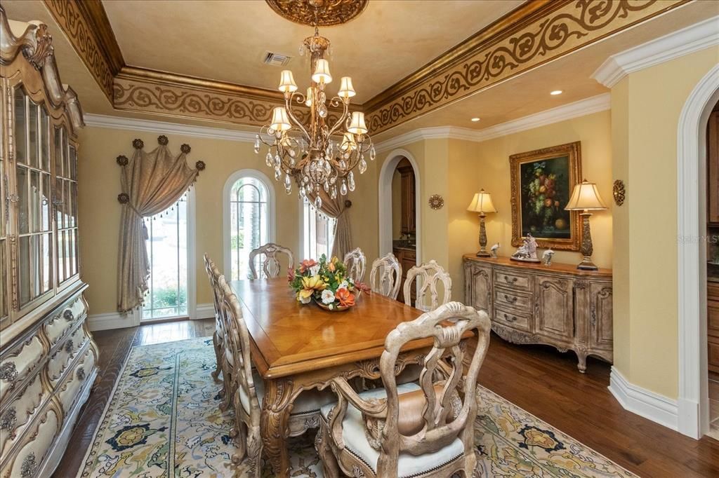 Recently Sold: $4,200,000 (5 beds, 6 baths, 6661 Square Feet)