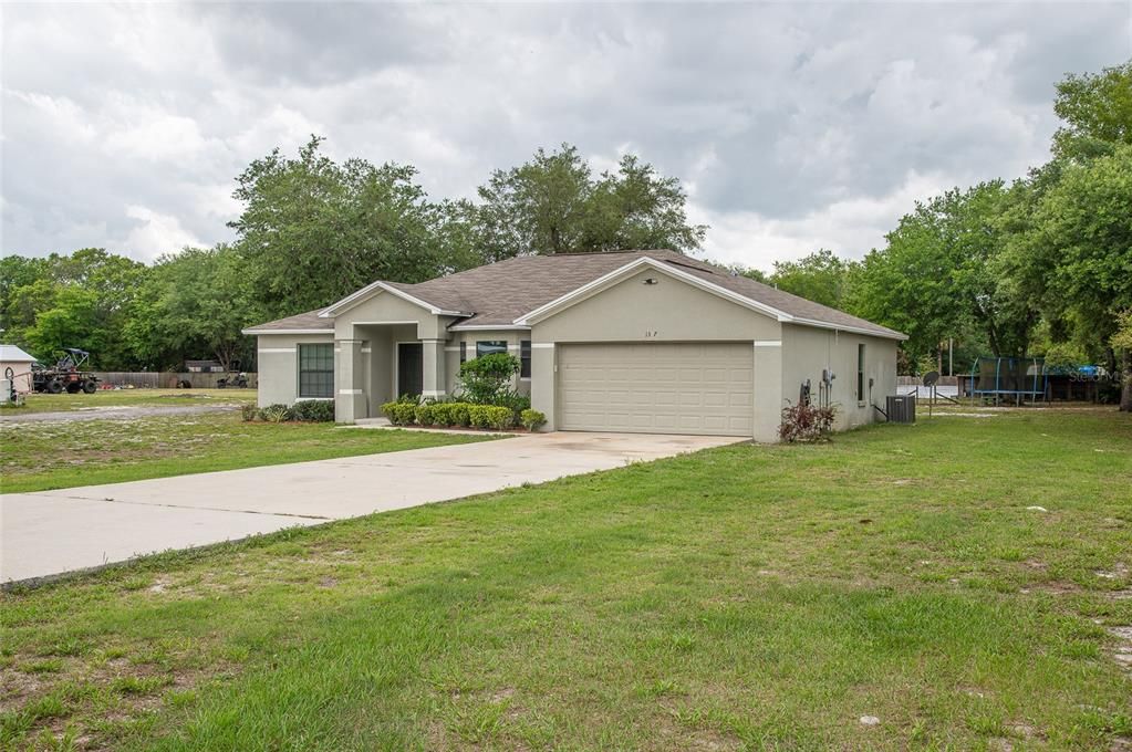 Recently Sold: $350,000 (3 beds, 2 baths, 1595 Square Feet)