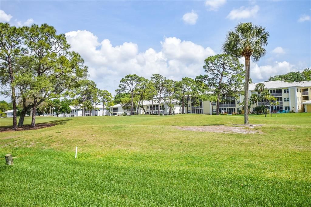 Recently Sold: $345,000 (2 beds, 2 baths, 1319 Square Feet)