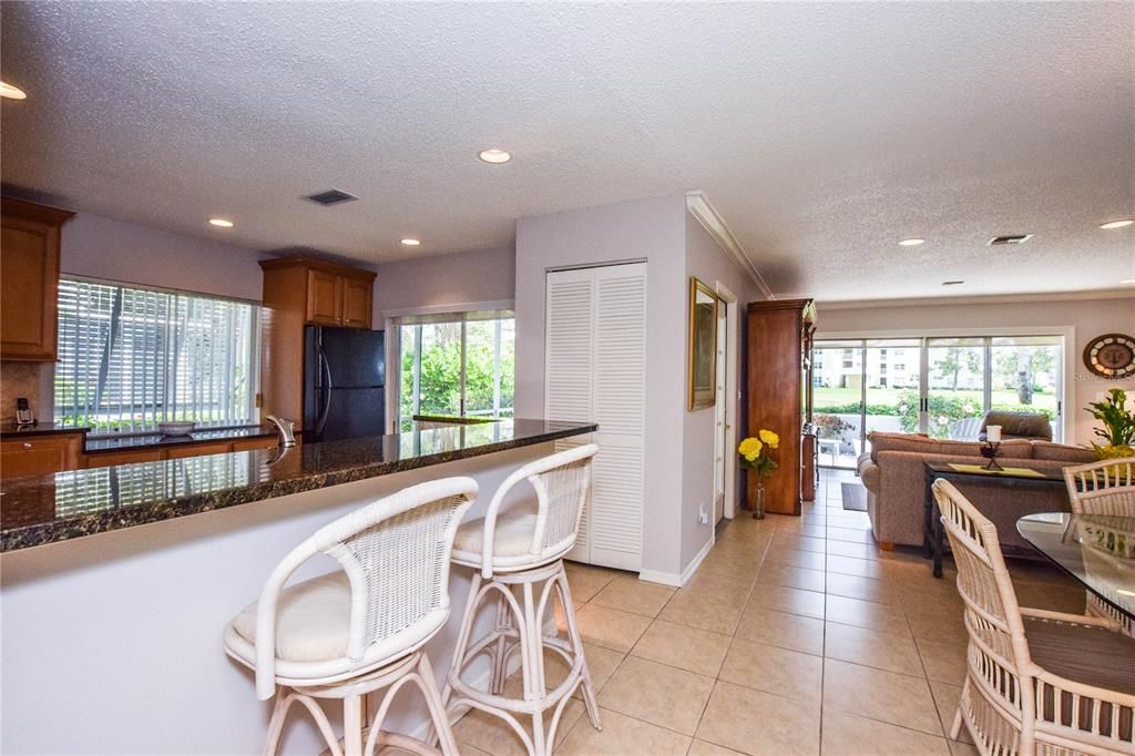 Recently Sold: $345,000 (2 beds, 2 baths, 1319 Square Feet)