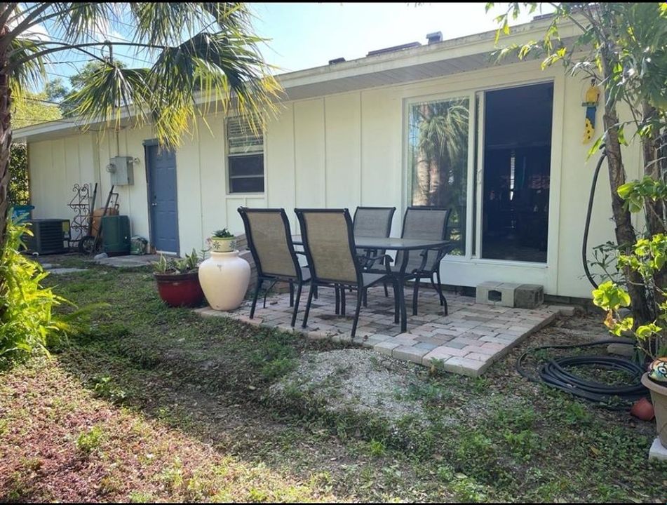 Recently Sold: $340,000 (3 beds, 2 baths, 1580 Square Feet)