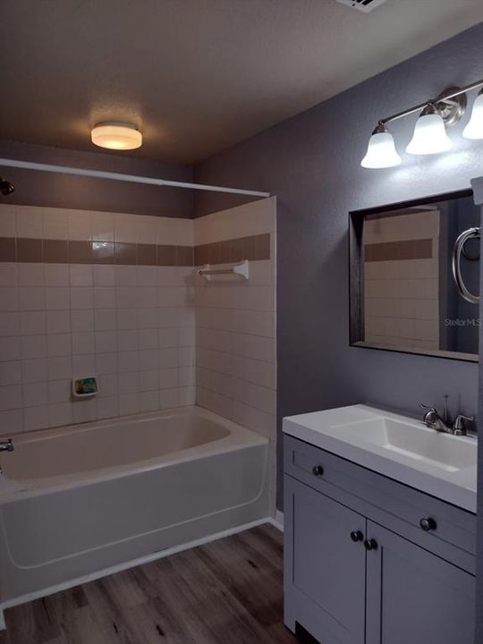 Недавно арендовано: $1,100 (1 спален, 1 ванн, 768 Квадратных фут)