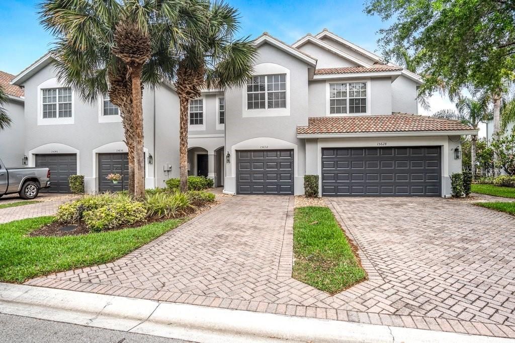Recently Sold: $399,000 (3 beds, 2 baths, 1580 Square Feet)