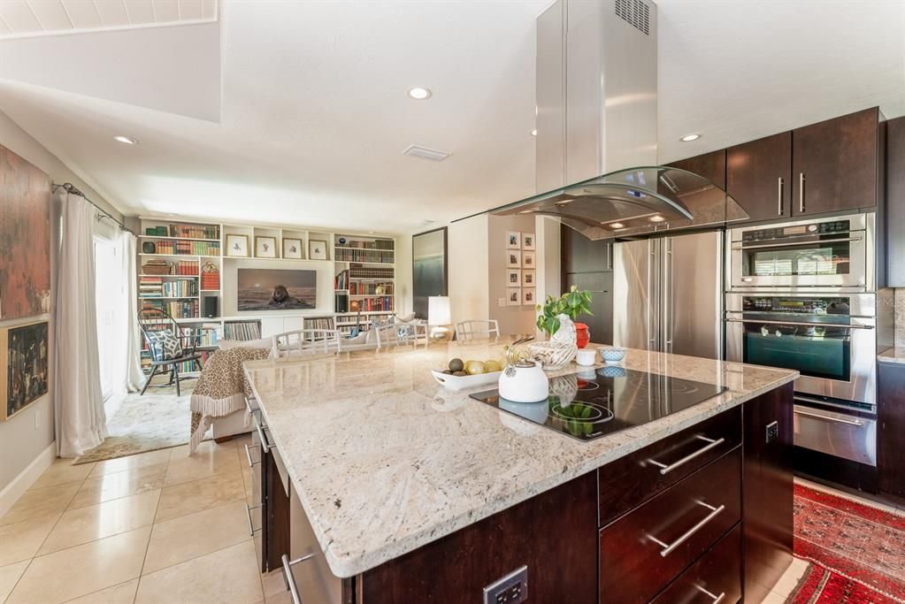 Recently Sold: $1,385,000 (3 beds, 2 baths, 2310 Square Feet)