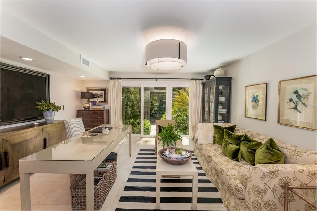 Recently Sold: $1,385,000 (3 beds, 2 baths, 2310 Square Feet)