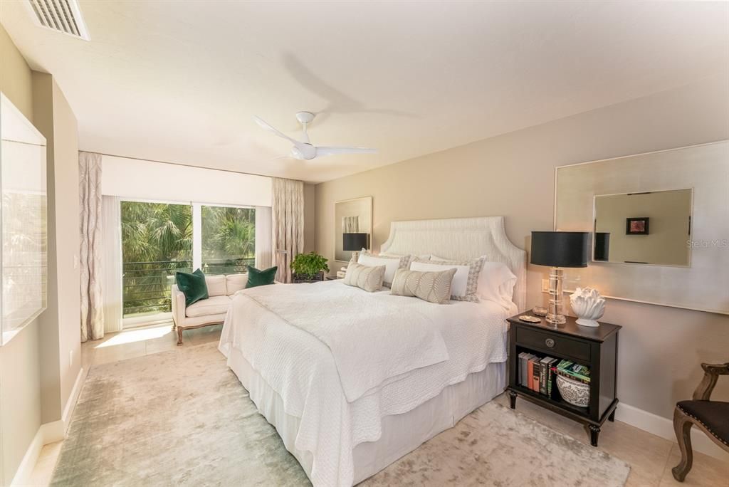 Recently Sold: $1,385,000 (3 beds, 2 baths, 2310 Square Feet)