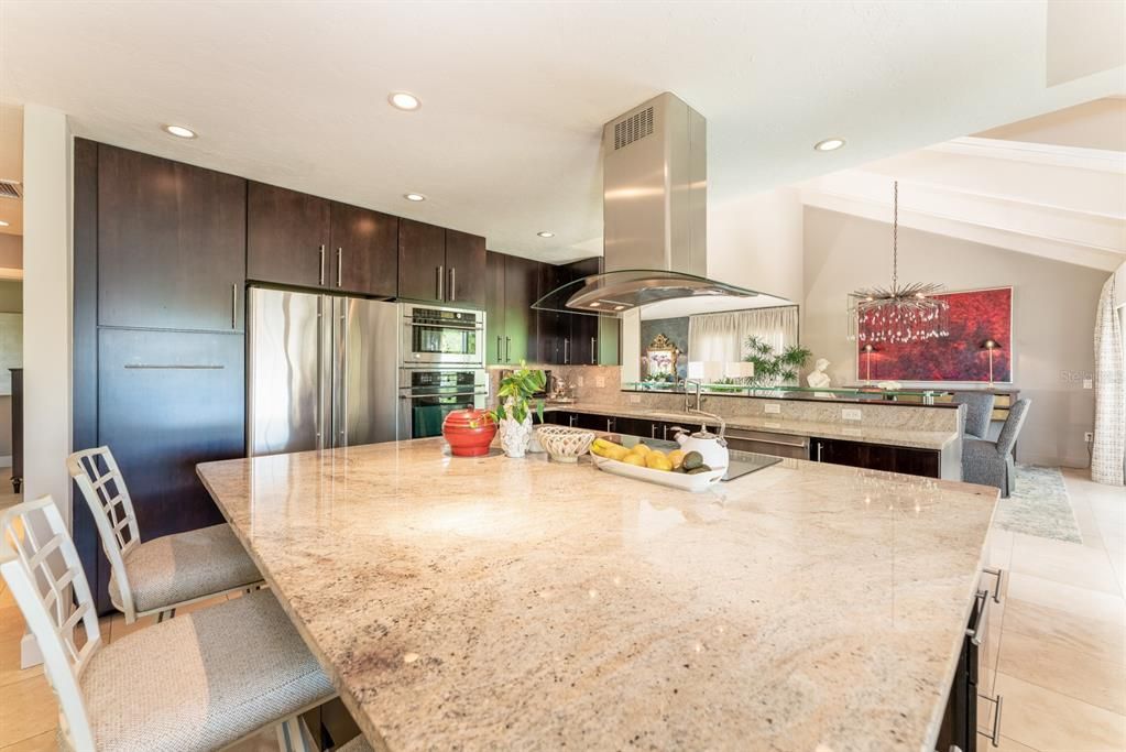 Recently Sold: $1,385,000 (3 beds, 2 baths, 2310 Square Feet)