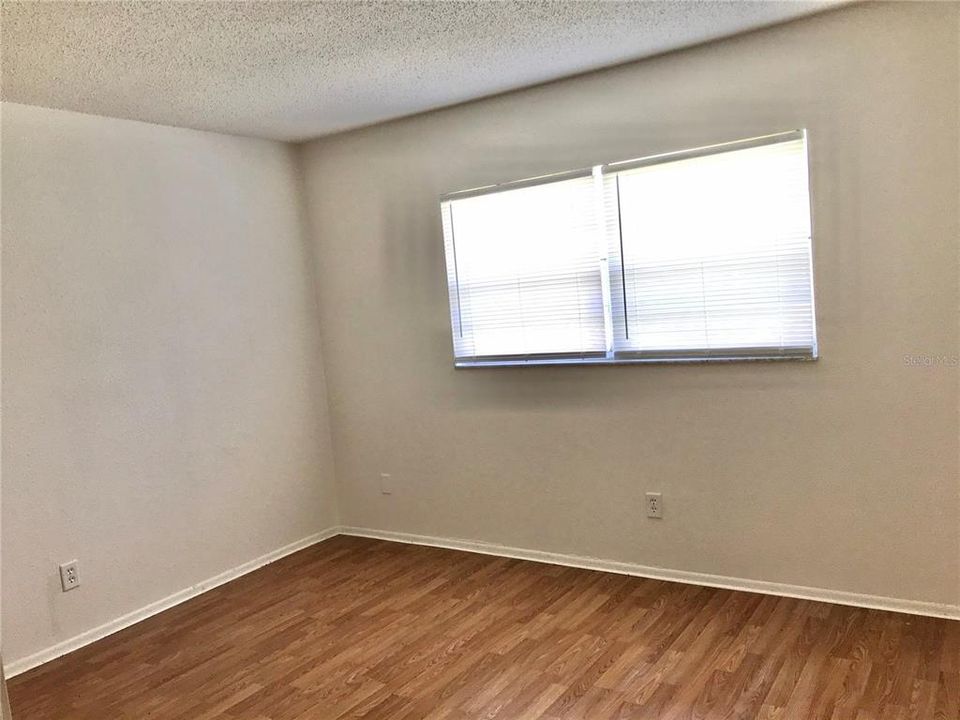 Recently Rented: $1,100 (2 beds, 1 baths, 850 Square Feet)