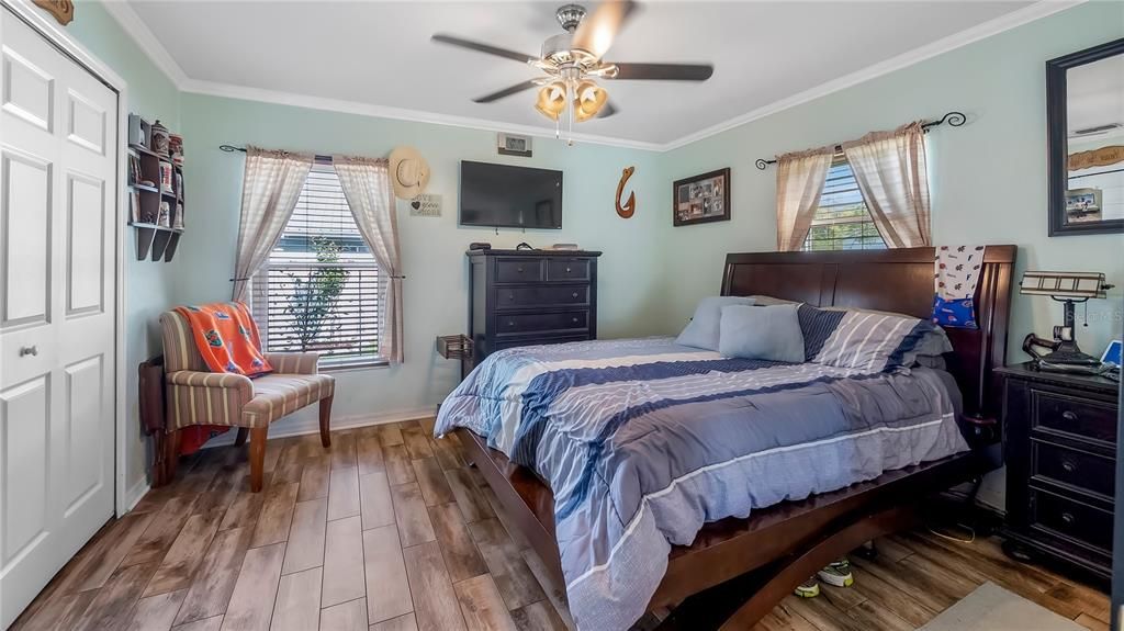 Master Bedroom, Plank Tiles, crown Molding, Custom Blinds