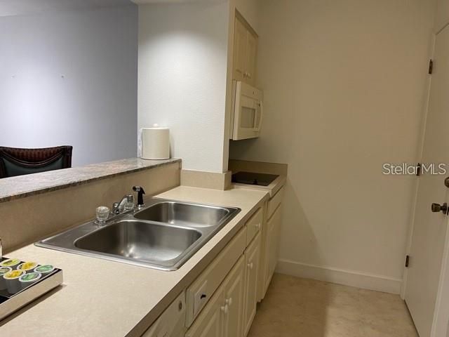 Recently Sold: $60,000 (1 beds, 1 baths, 786 Square Feet)