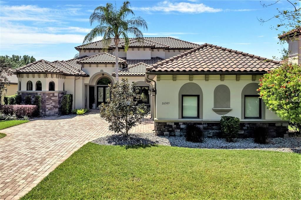Recently Sold: $1,059,000 (4 beds, 3 baths, 4123 Square Feet)