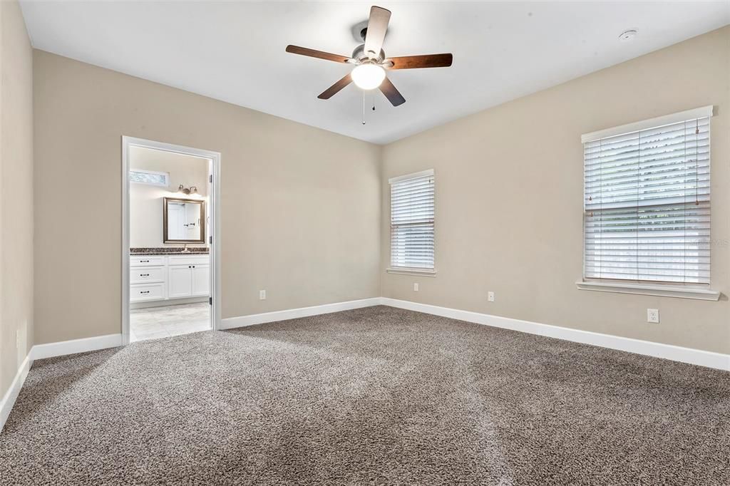 Recently Sold: $312,000 (3 beds, 2 baths, 1822 Square Feet)