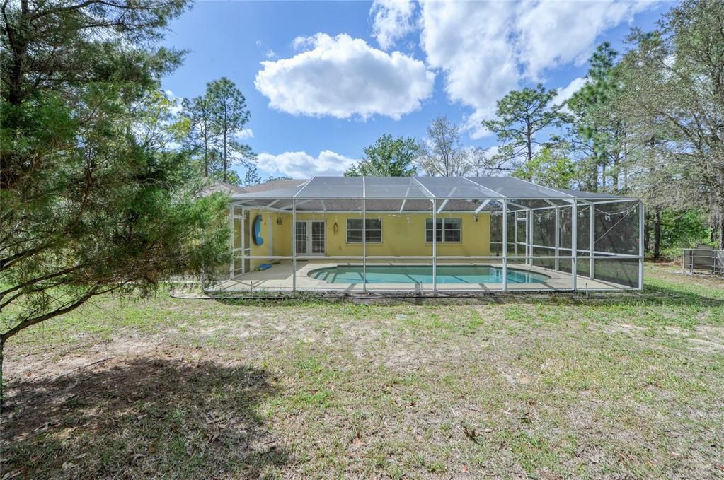 Recently Sold: $320,000 (4 beds, 2 baths, 2305 Square Feet)