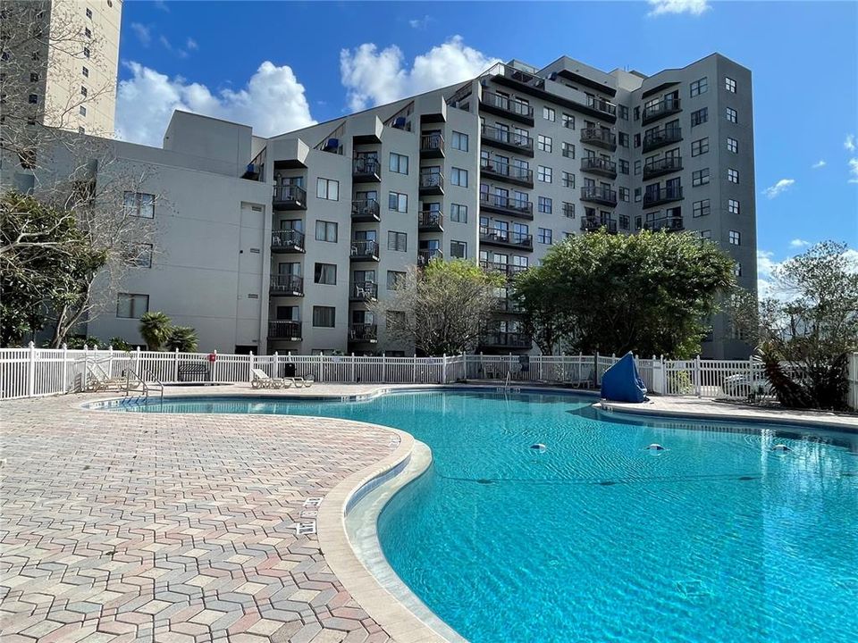 Recently Sold: $134,000 (1 beds, 1 baths, 408 Square Feet)