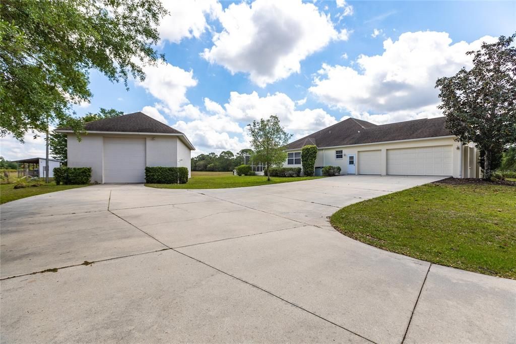 Recently Sold: $1,112,000 (4 beds, 3 baths, 3020 Square Feet)