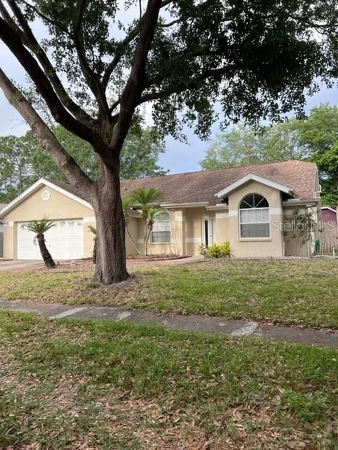 Recently Sold: $365,000 (3 beds, 2 baths, 1683 Square Feet)