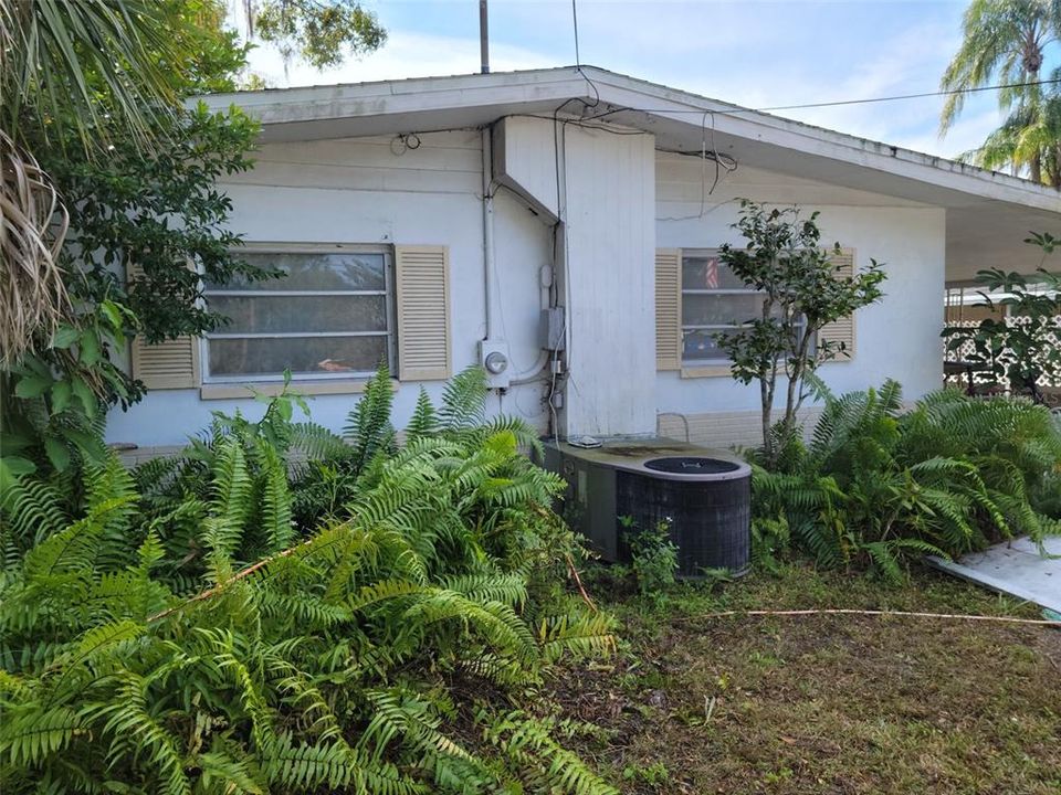 Recently Sold: $275,000 (3 beds, 1 baths, 1262 Square Feet)