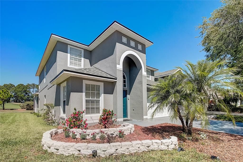 Recently Sold: $525,000 (6 beds, 3 baths, 2482 Square Feet)