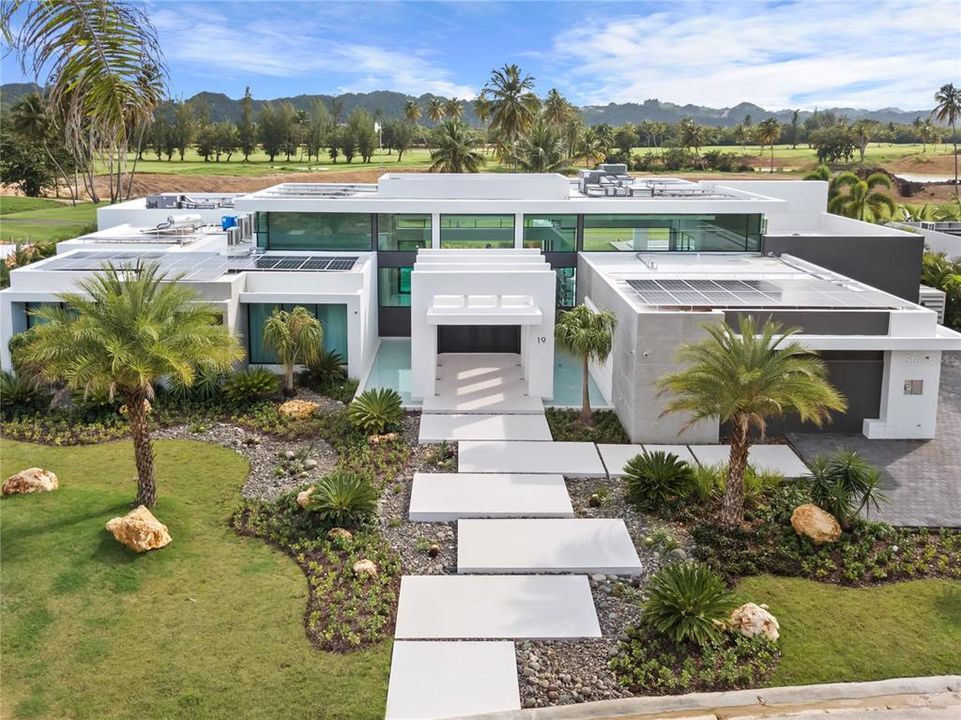 Recently Sold: $21,500,000 (5 beds, 4 baths, 6500 Square Feet)