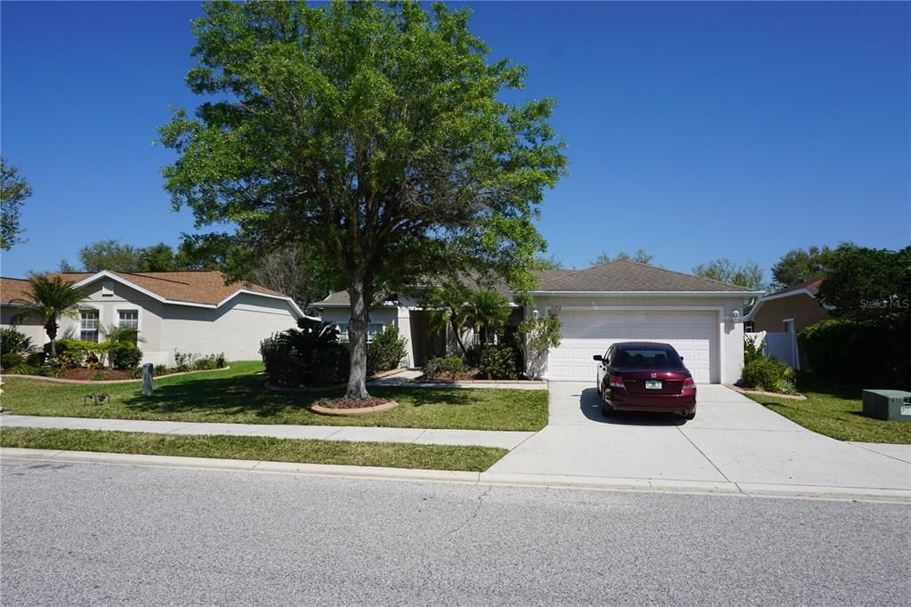 最近售出: $325,000 (4 贝兹, 2 浴室, 1598 平方英尺)