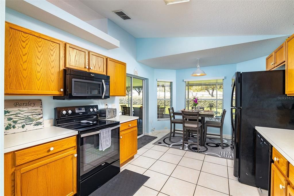 Recently Sold: $315,000 (2 beds, 2 baths, 1478 Square Feet)