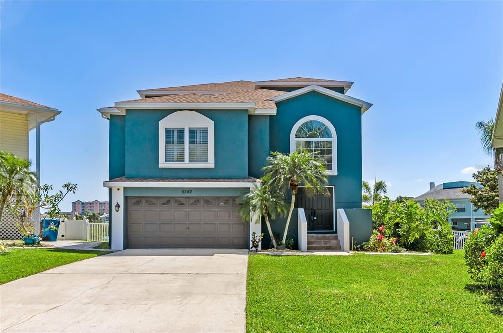 Recently Sold: $1,150,000 (3 beds, 3 baths, 2112 Square Feet)