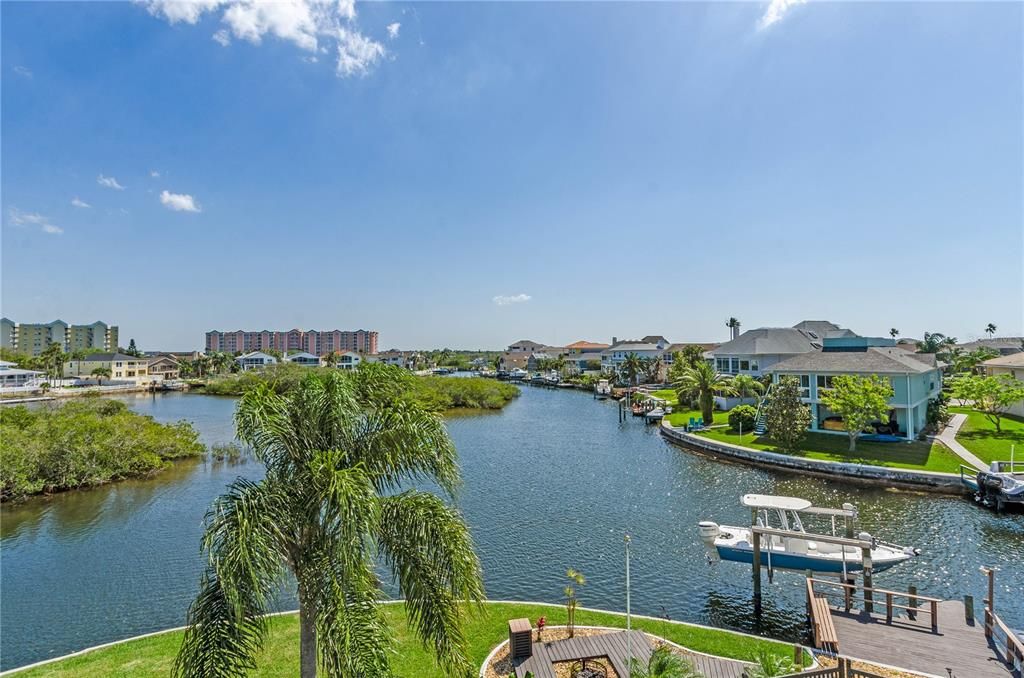 Recently Sold: $1,150,000 (3 beds, 3 baths, 2112 Square Feet)