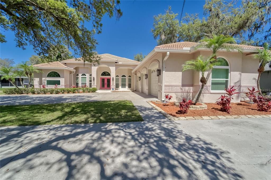 Recently Sold: $659,900 (4 beds, 3 baths, 3181 Square Feet)