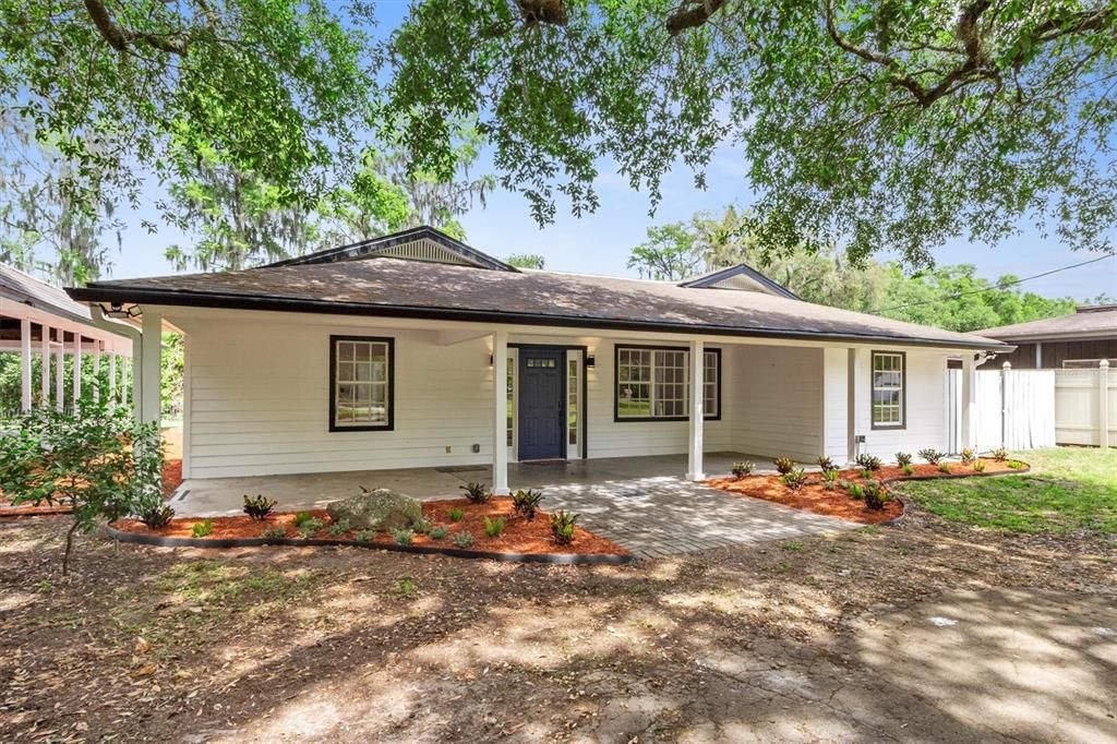 Недавно продано: $610,000 (3 спален, 2 ванн, 2284 Квадратных фут)