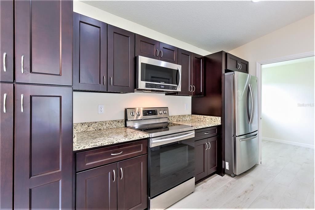 Recently Sold: $244,900 (3 beds, 2 baths, 1231 Square Feet)