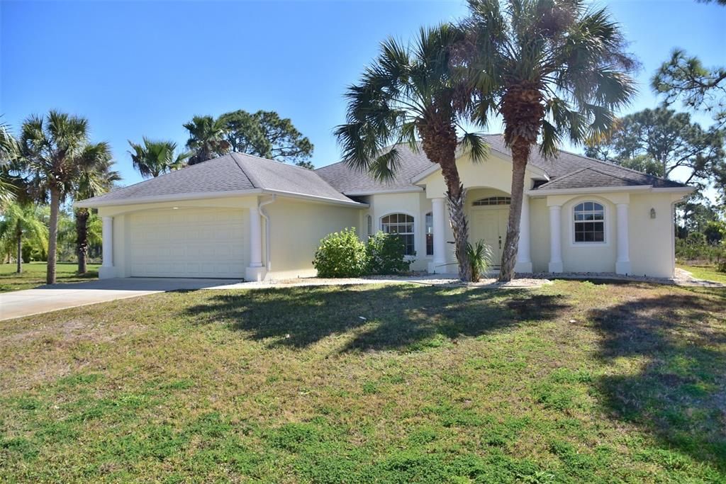 Vendido Recientemente: $460,000 (3 camas, 3 baños, 1952 Pies cuadrados)