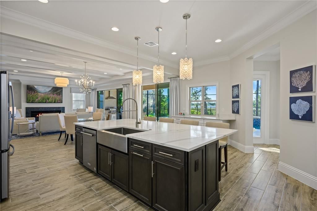 Recently Sold: $2,100,000 (5 beds, 5 baths, 4832 Square Feet)