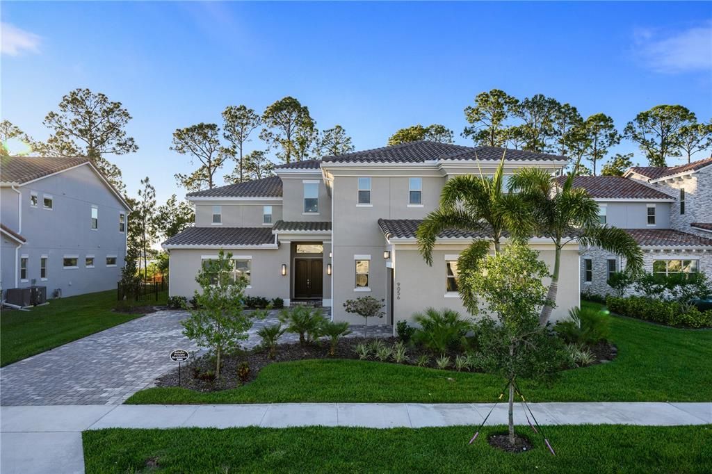 Recently Sold: $2,100,000 (5 beds, 5 baths, 4832 Square Feet)