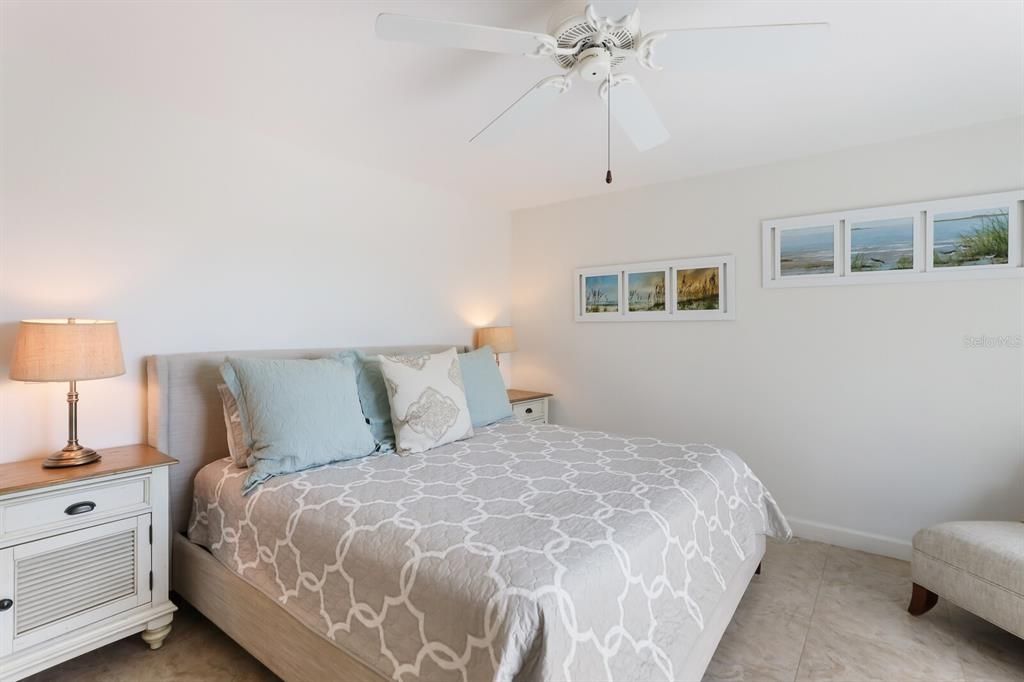 Recently Sold: $2,525,000 (3 beds, 2 baths, 1423 Square Feet)