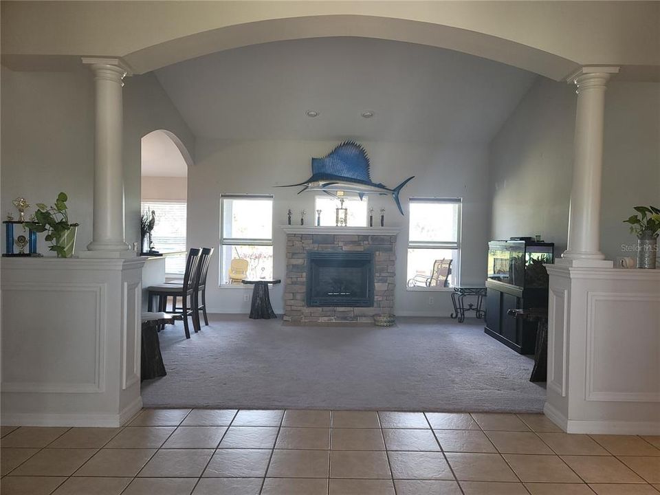 Recently Sold: $393,500 (3 beds, 2 baths, 2061 Square Feet)
