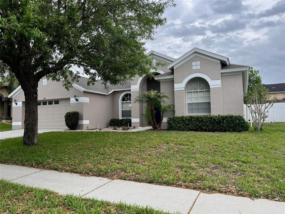 Vendido Recientemente: $300,000 (3 camas, 2 baños, 1837 Pies cuadrados)