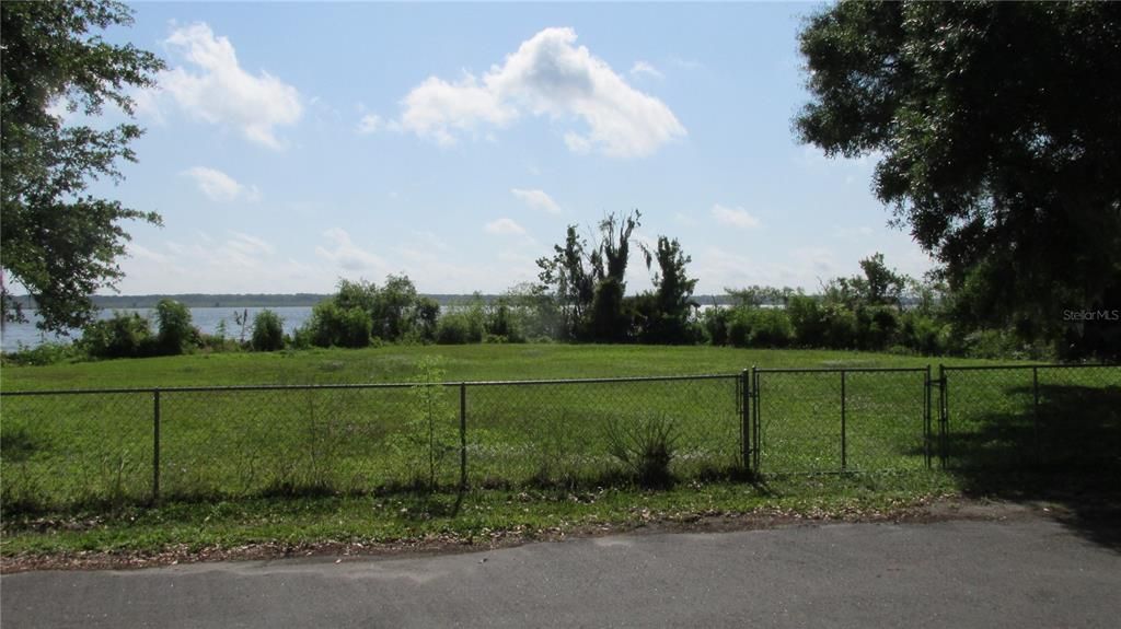 Recently Sold: $122,500 (0.28 acres)