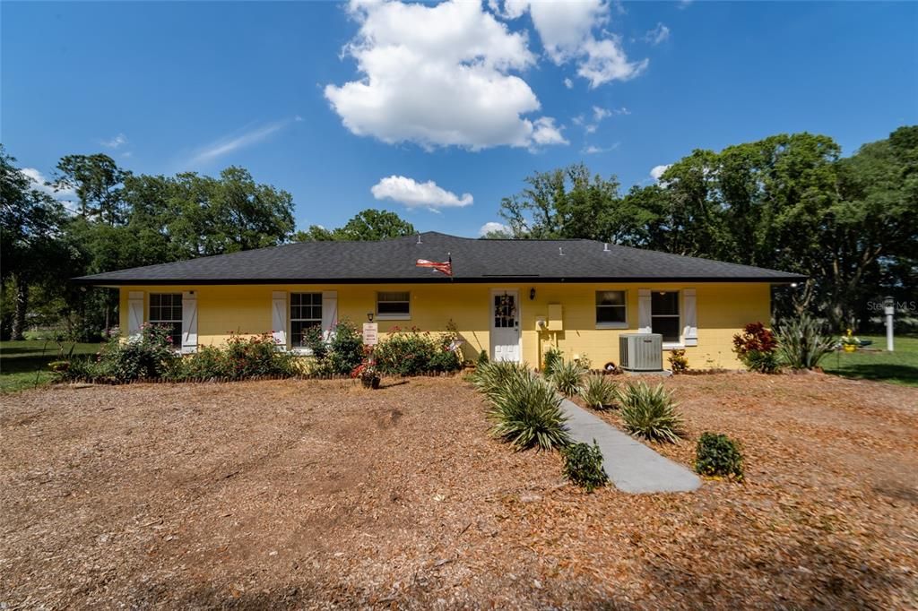 Recently Sold: $725,000 (3 beds, 2 baths, 2733 Square Feet)