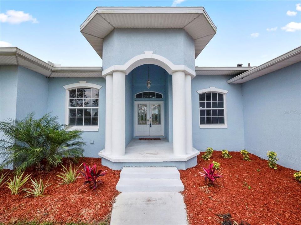 Recently Sold: $659,900 (5 beds, 3 baths, 3174 Square Feet)