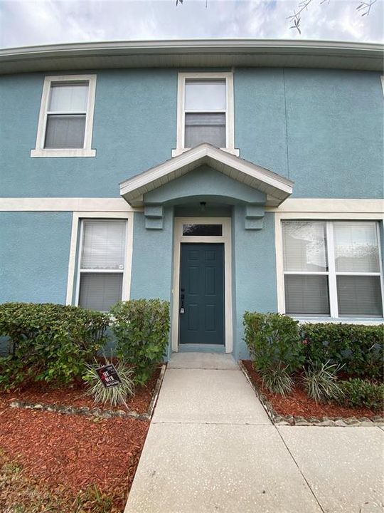 Recently Rented: $2,000 (3 beds, 2 baths, 1780 Square Feet)
