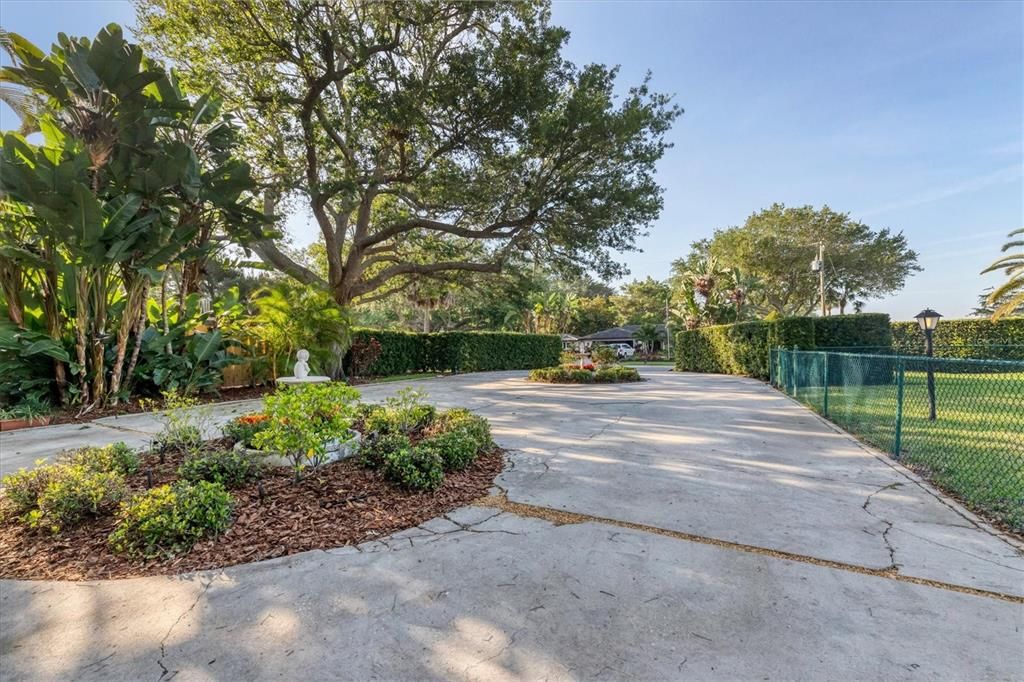 Recently Sold: $1,750,000 (3 beds, 3 baths, 2657 Square Feet)