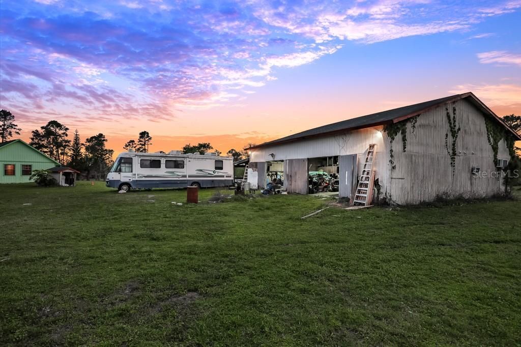 Vendido Recientemente: $450,000 (3 camas, 3 baños, 2312 Pies cuadrados)